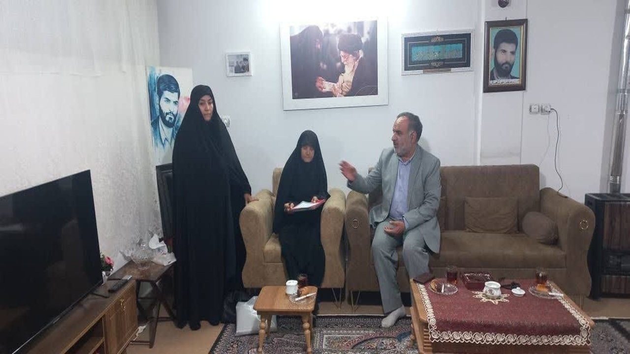 تنها بانوی پرستار جانباز نیشابوری در روز پرستار به جمع حامیان ایتام کمیته امداد پیوست