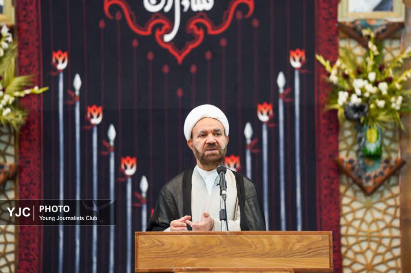 ۱۳ آبان و ۱۶ آذر فرصت‌های طلایی برای روشنگری هستند