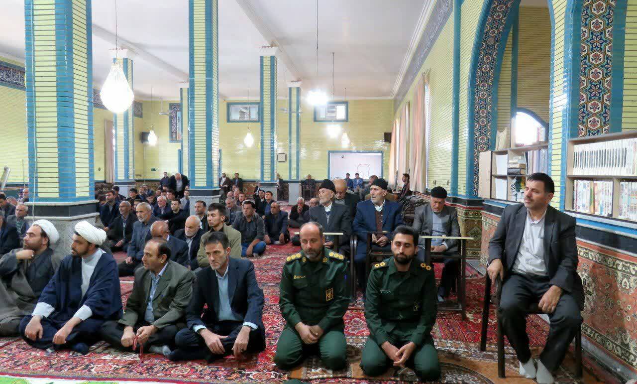 گزارش تصویری از صف آرایی نمازگزاران هریسی گزارش تصویری از صف آرایی نمازگزاران هریسی