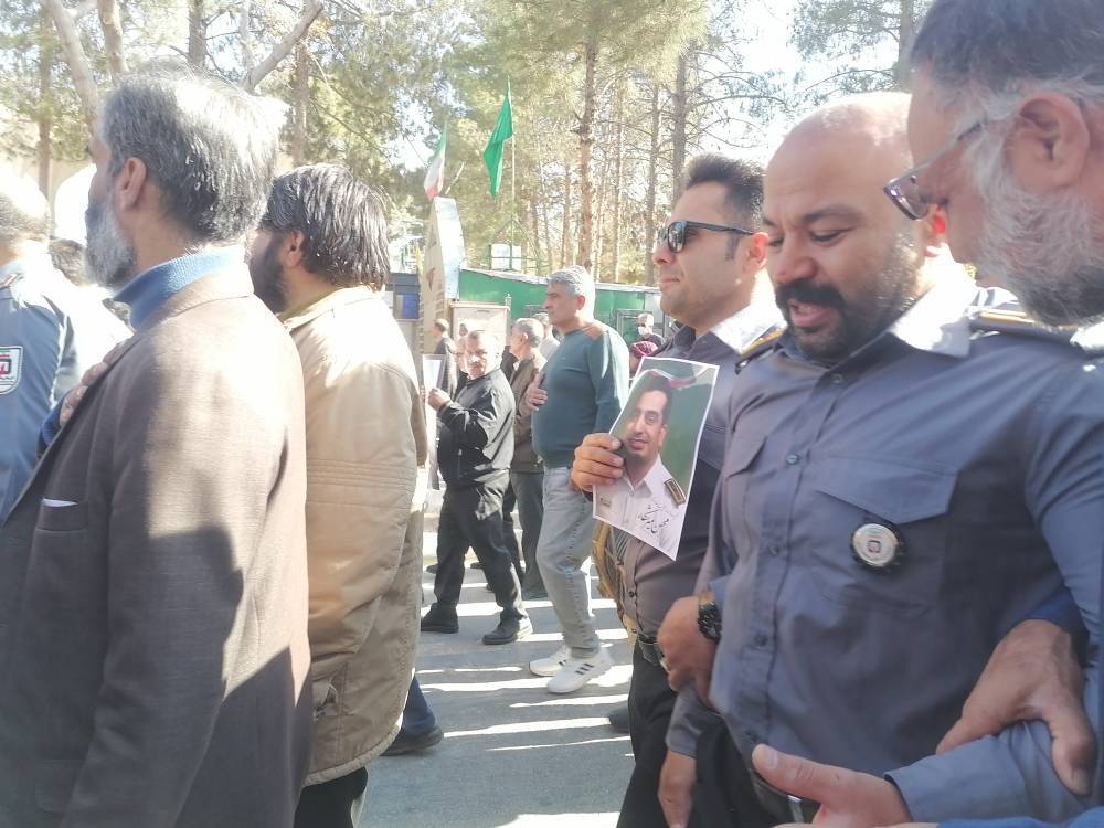 در حال تکمبل/// آتش نشانی که قهرمان شد&nbsp;