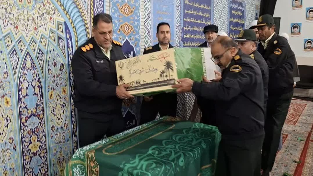 مراسم وداع با پیکر مطهر شهید گمنام در مرکز آموزشی شهیدمطهری فراجای نیشابور