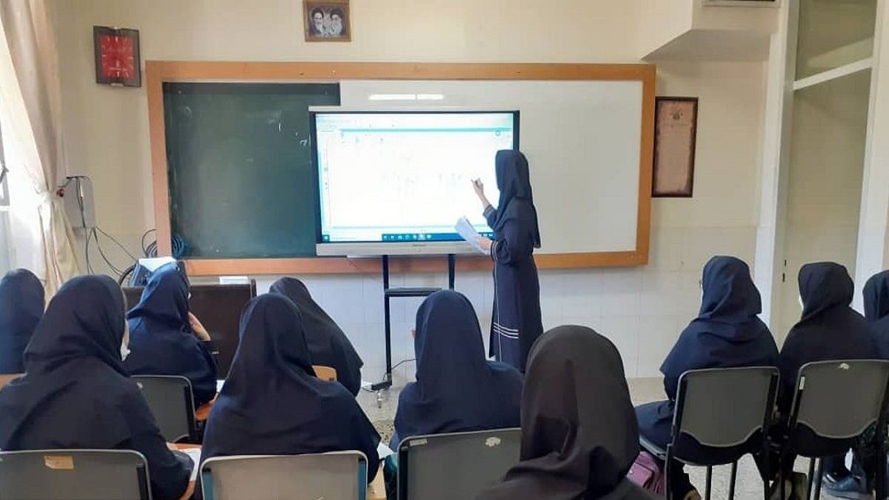 آموزش معلمان باید با زبان نسل جدید هماهنگ شود