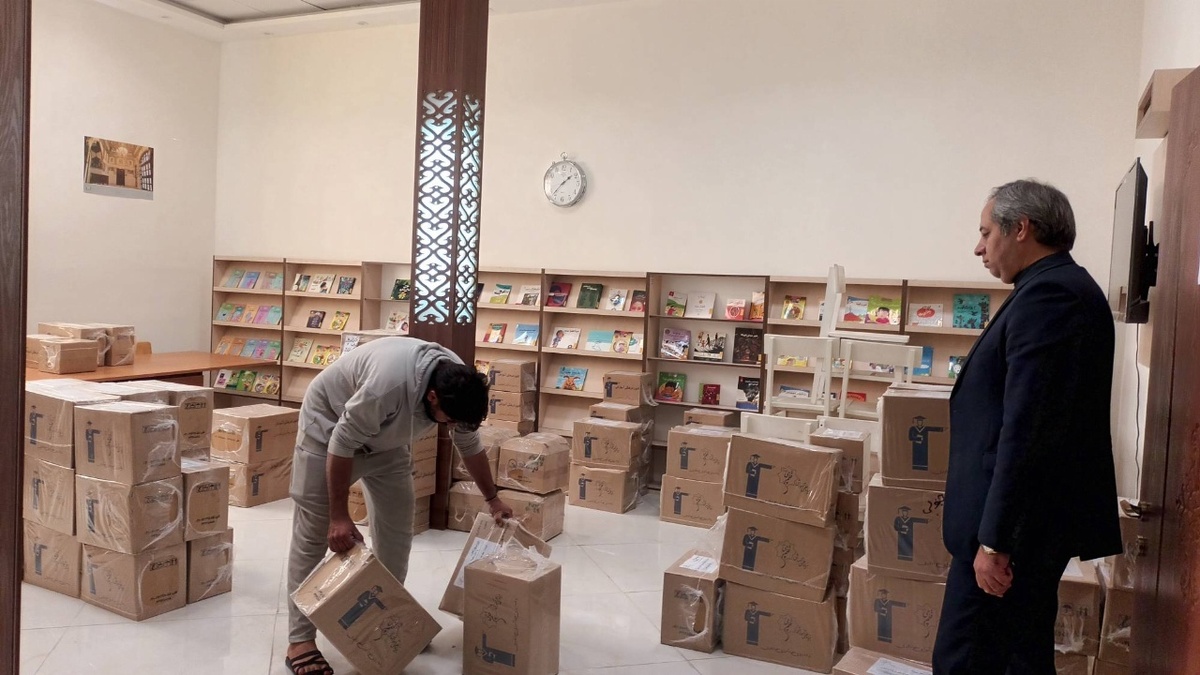 باشگاه خبرنگاران -اهدای ۱۲ هزار کتاب کودک و کمک‌آموزشی به کتابخانه‌های عمومی استان