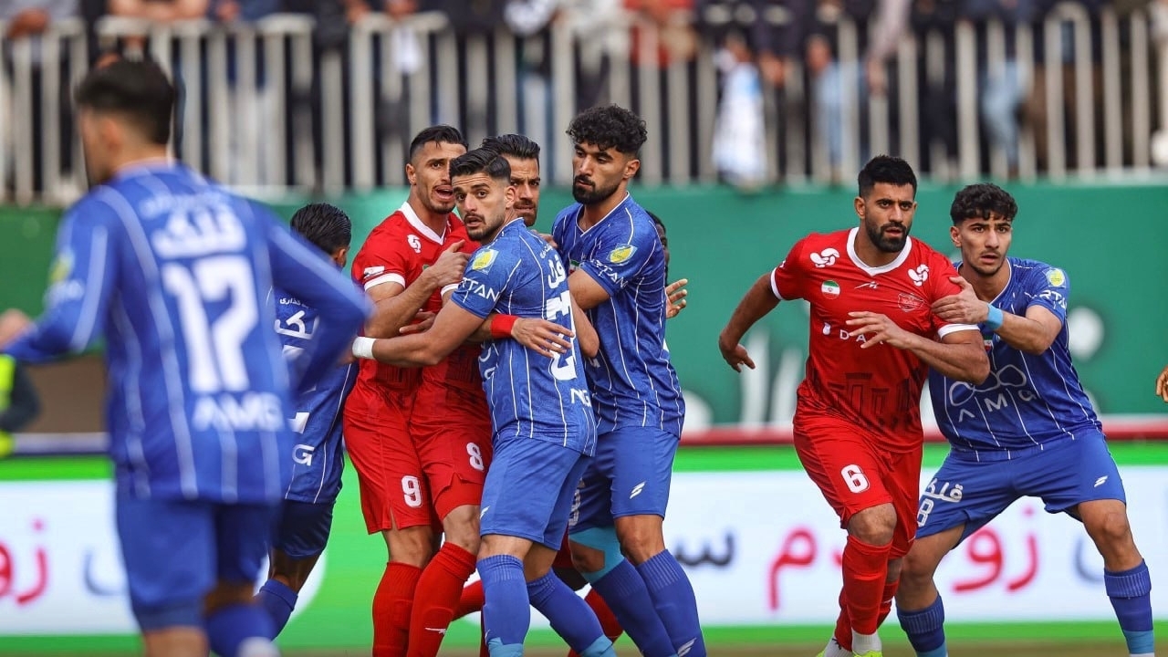 پرسپولیس ۰ - ۰ استقلال/ زور سرخابی‌ها به هم نرسید