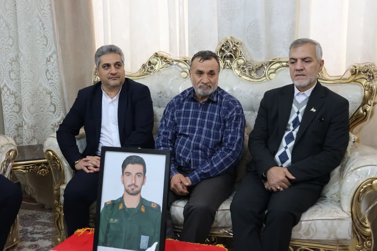 گرامیداشت مادران شهدای بهارستان