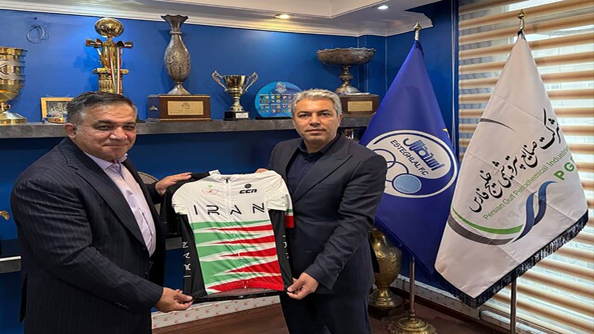 سورپرایز برای بانوان هوادار استقلال + فیلم
