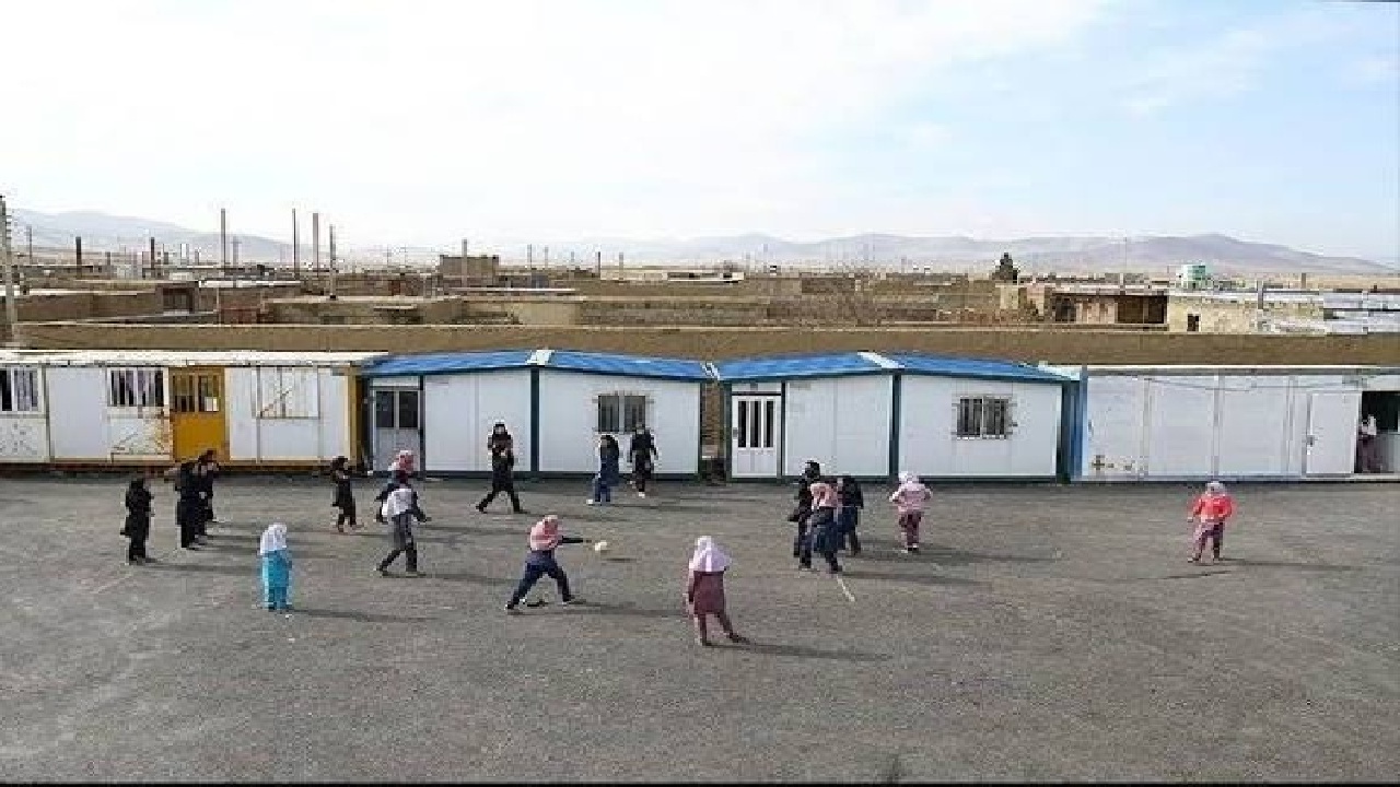 جمع‌آوری ۱۷۰ مدرسه کانکسی در لرستان
