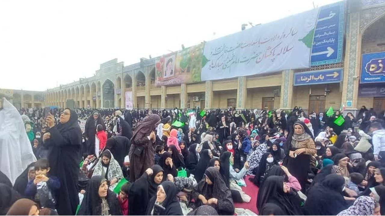 گزارش تصویری از اجتماع بزرگ میثاق فاطمی در شیراز به مناسبت ولادت حضرت فاطمه زهرا (س)