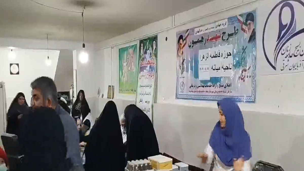 باشگاه خبرنگاران -ویزیت رایگان مغز و اعصاب به مناسبت روز مادر در میانه