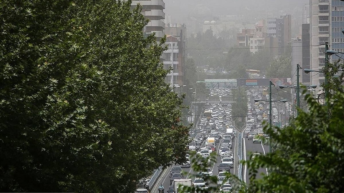 چالش مادران شاغل و تعطیلی مهدکودک‌ها در روز‌های آلوده + فیلم