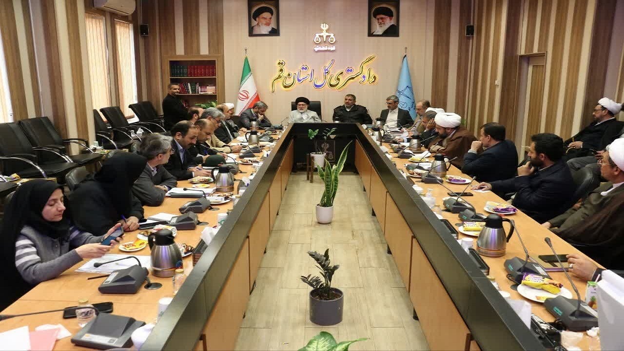 رتبه اول کشوری قم در غربالگری آسیب‌های اجتماعی دانش‌آموزان