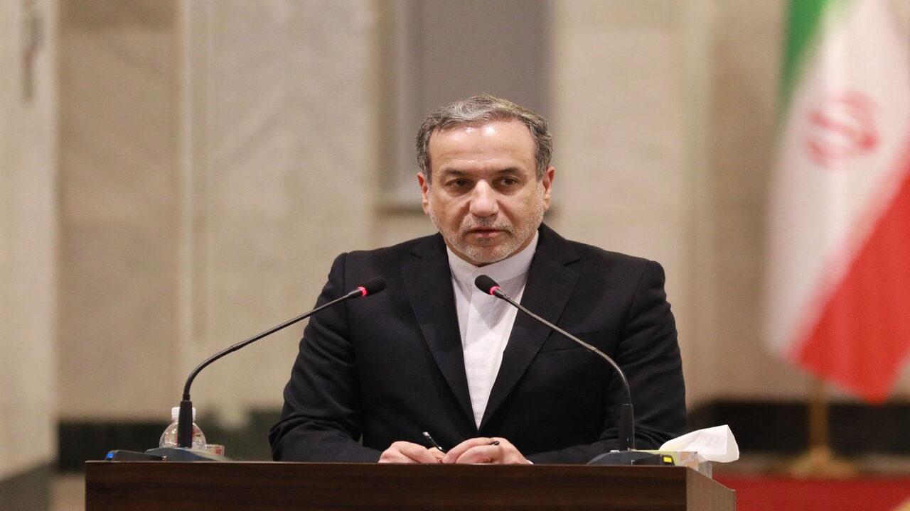 عراقچی: تهران و باکو مصمم به ساخت آینده‌ای مشترک و استوار بر احترام متقابل هستند