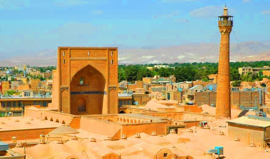 نفس آجر، نوای تاریخ؛ فانوسی که قرن‌ها در بادِ زمان روشن ماند