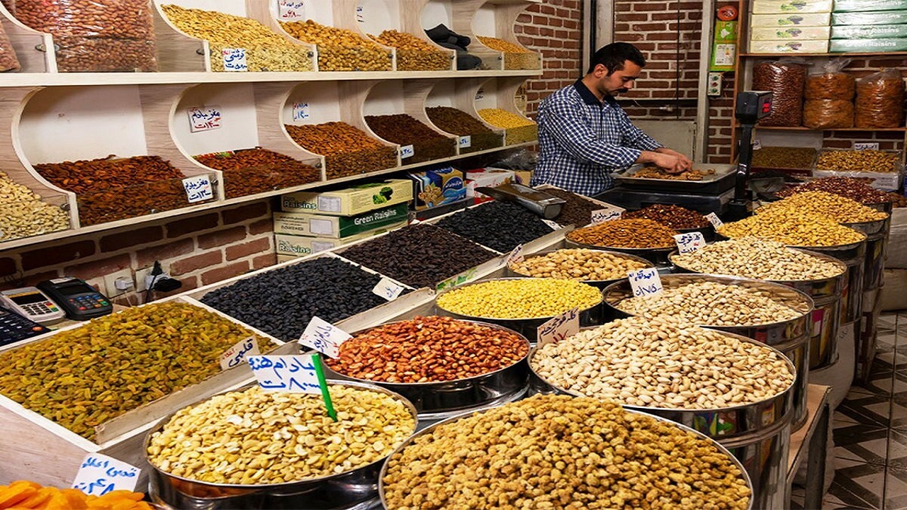تشدید نظارت‌های تعزیرات بر بازار شب یلدا