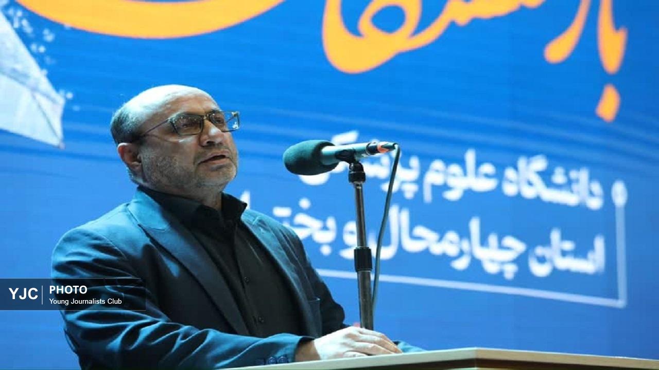 ۲ هزار و ۳۰۰ بازنشسته دانشگاه علوم پزشکی شهرکرد تکریم شدند + عکس