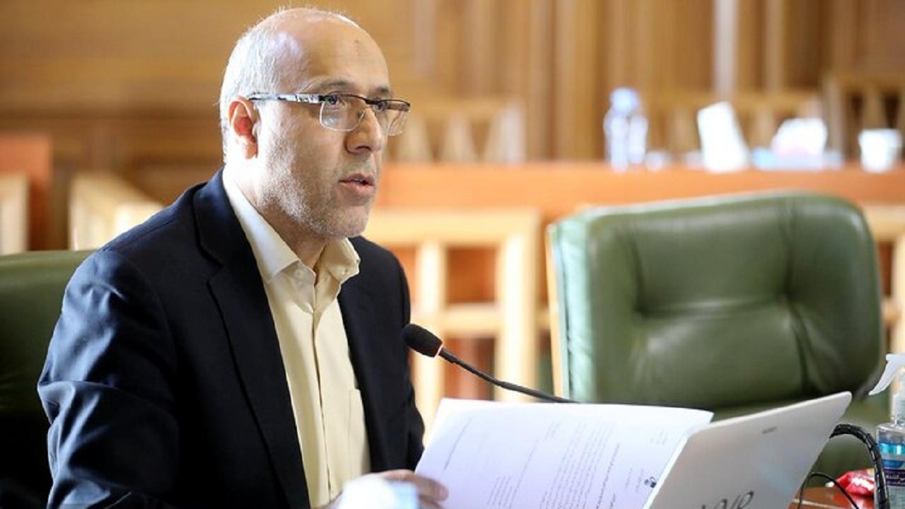 مدیران چند روزه نمی‌توانند وضعیت حمل و نقل را درست کنند