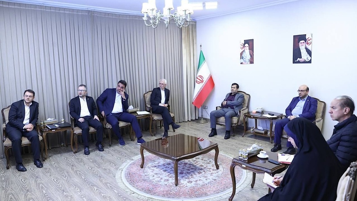 آیین تجلیل از قهرمانان ملی؛ محمد رضا طالقانی و محمد نصیری