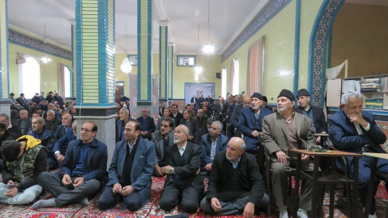 گزارش تصویری از صف آرایی&zwnj;ها هریسی&zwnj;ها در صف نماز جمعه
