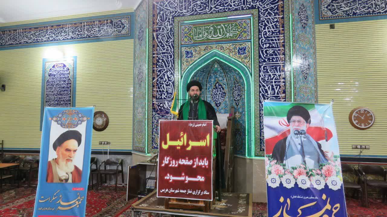 گزارش تصویری از صف آرایی&zwnj;ها هریسی&zwnj;ها در صف نماز جمعه