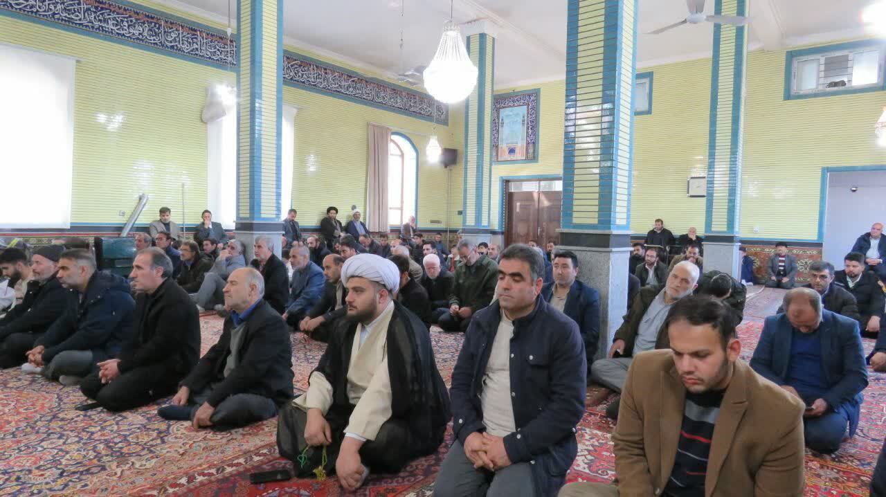 گزارش تصویری از صف آرایی&zwnj;ها هریسی&zwnj;ها در صف نماز جمعه