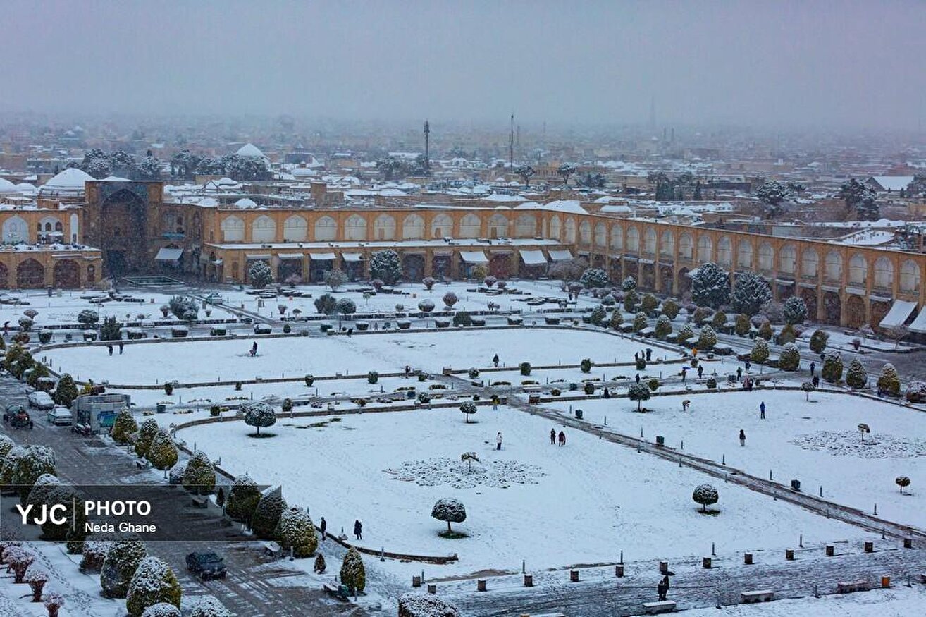 اصفهان در آغوش سپید زمستان