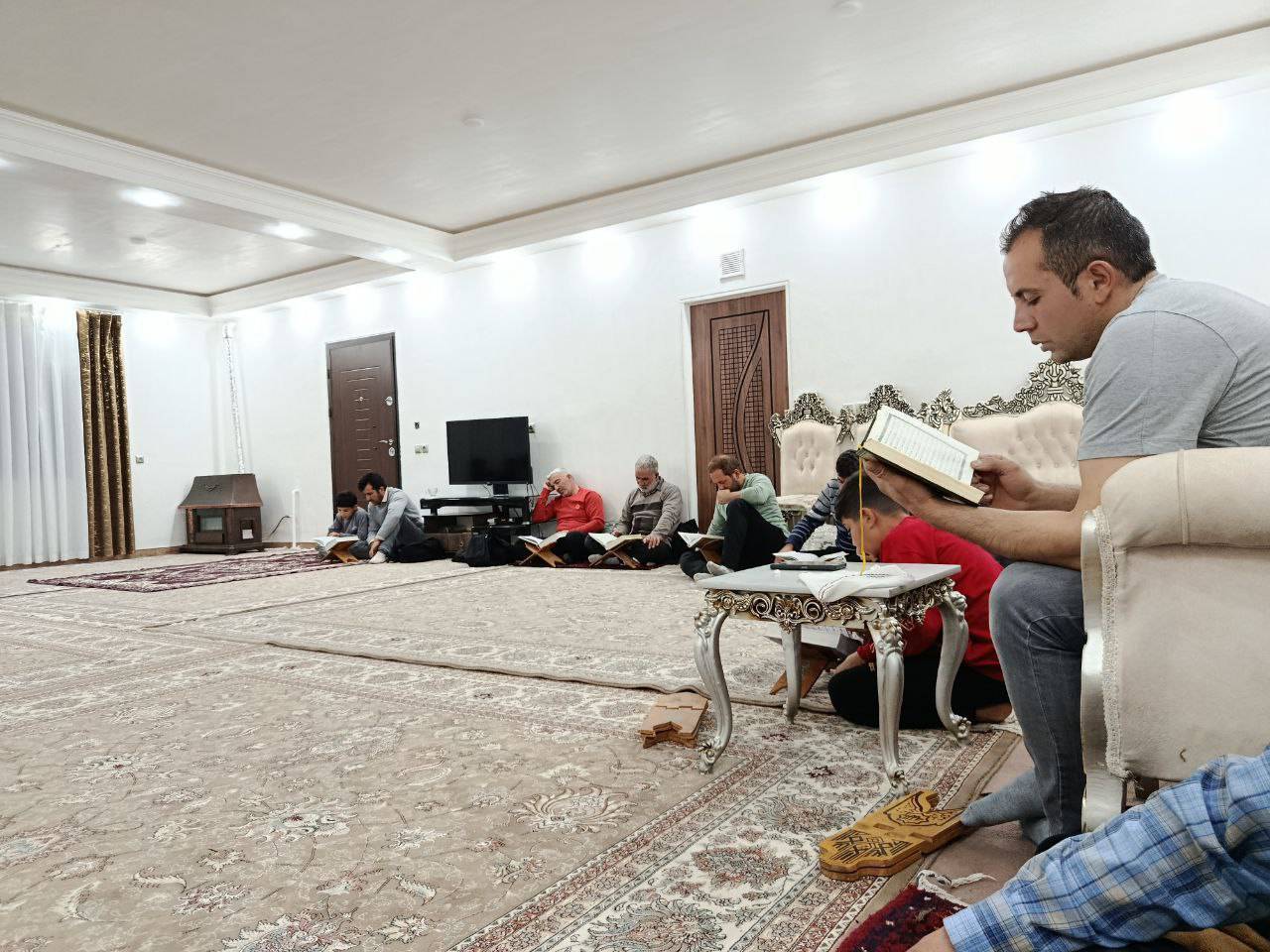 صدای دلنشین قرآن کریم در روستای توآباد پیچید