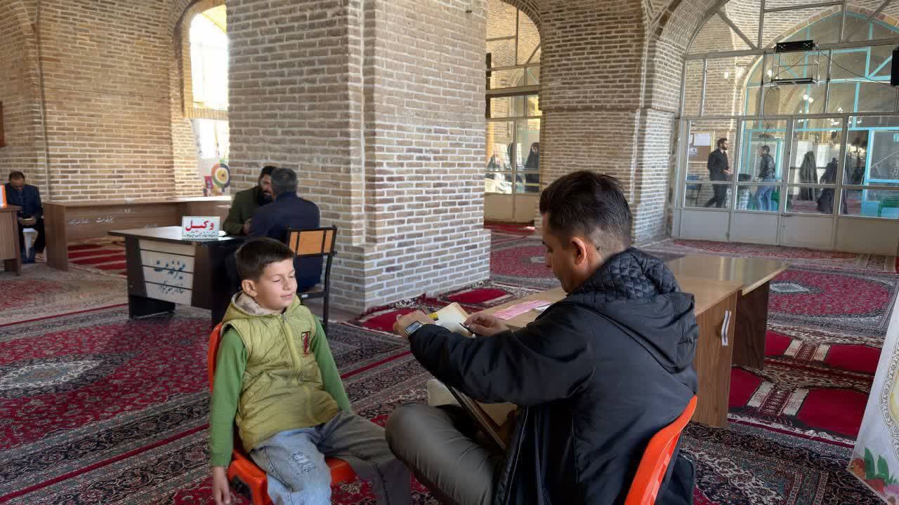 برپایی غرفه آموزشگاه هنرهای تجسمی