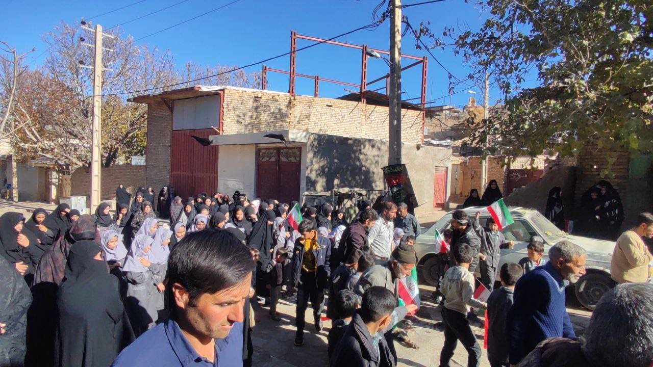گزارش تصویری از مراسم تشییع پیکر شهدای گمنام روستای گردشگری توآباد در ایام فاطمیه