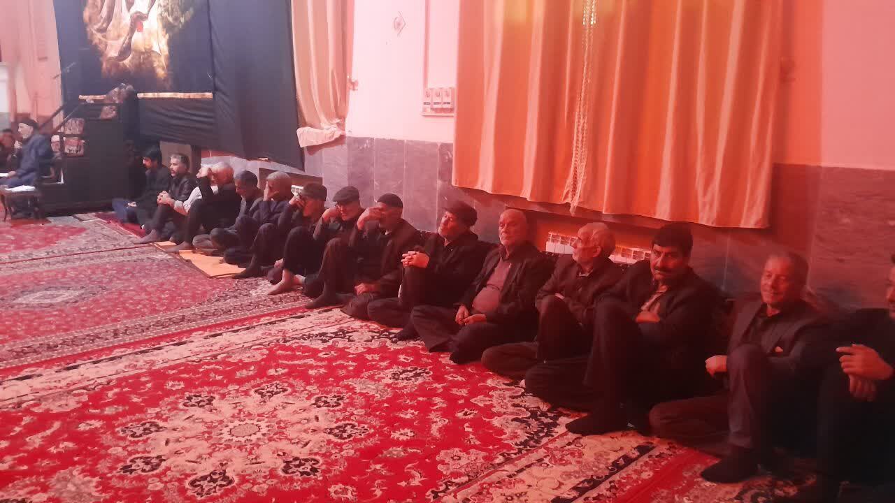 برگزاری مراسم شام غریبان حضرت فاطمه زهرا (س) در روستای خان آباد کبودرآهنگ برگزاری مراسم شام غریبان حضرت فاطمه زهرا (س) در روستای خان آباد کبودرآهنگ