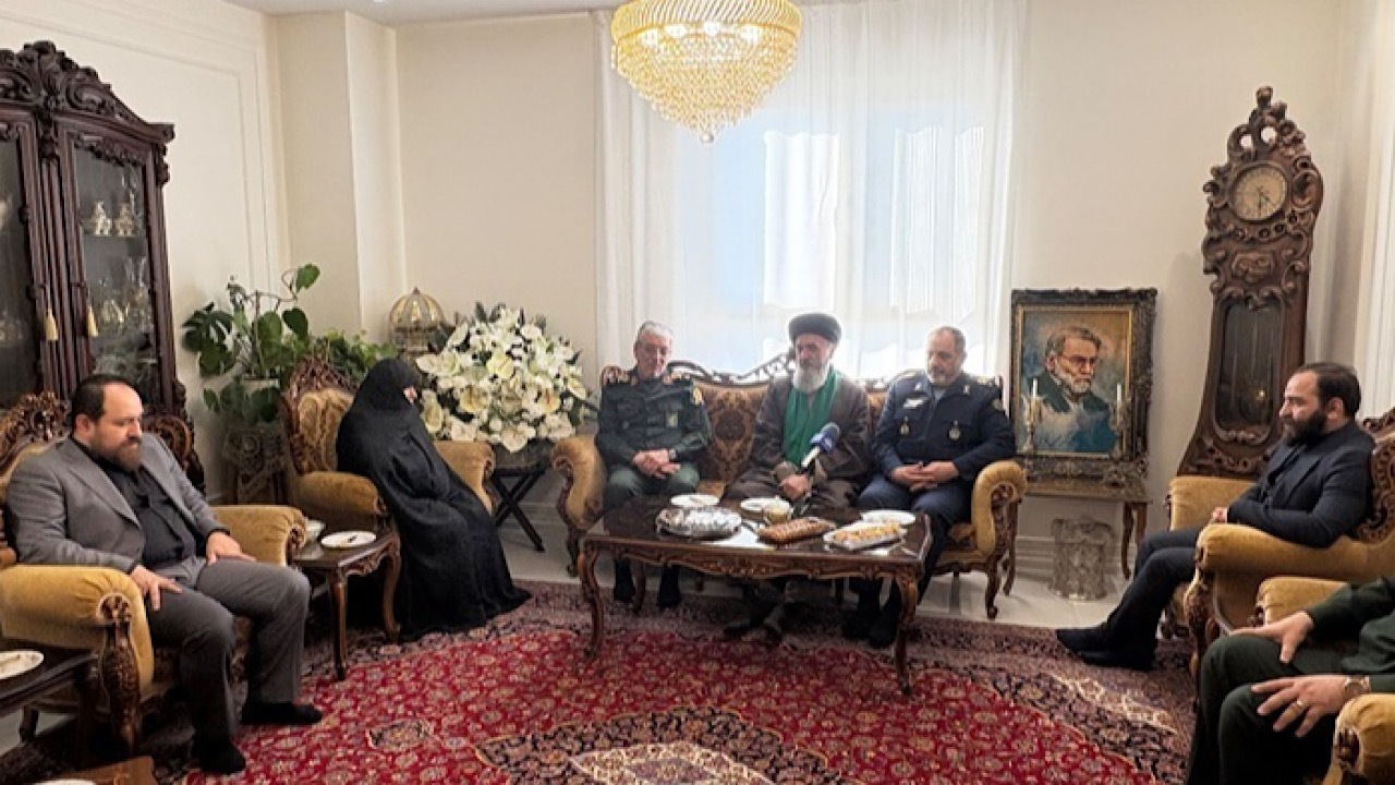 نصیرزاده:
شهید فخری‌زاده پیوند خوبی میان دانشگاه و صنعت برقرار کرد