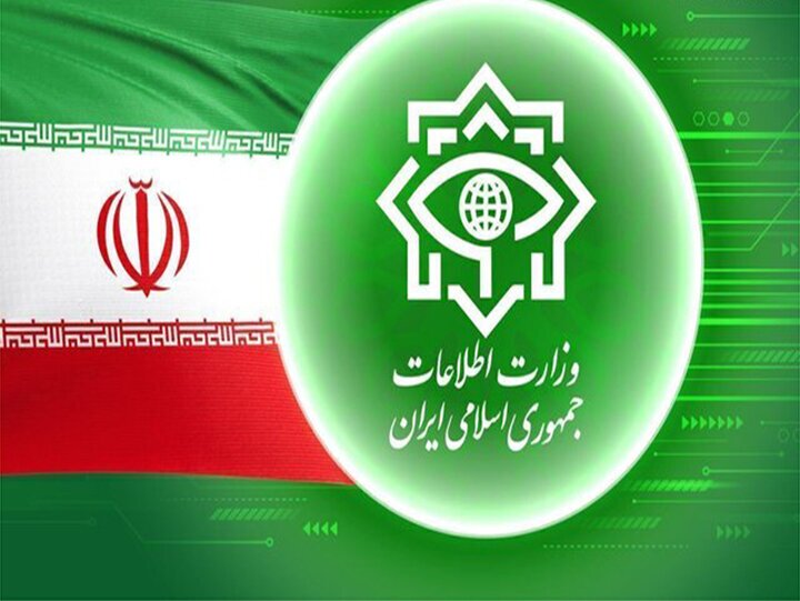 بازداشت فرد متهم به ارسال اطلاعات پالایشگاهی به رسانه معاند در فارس + فیلم