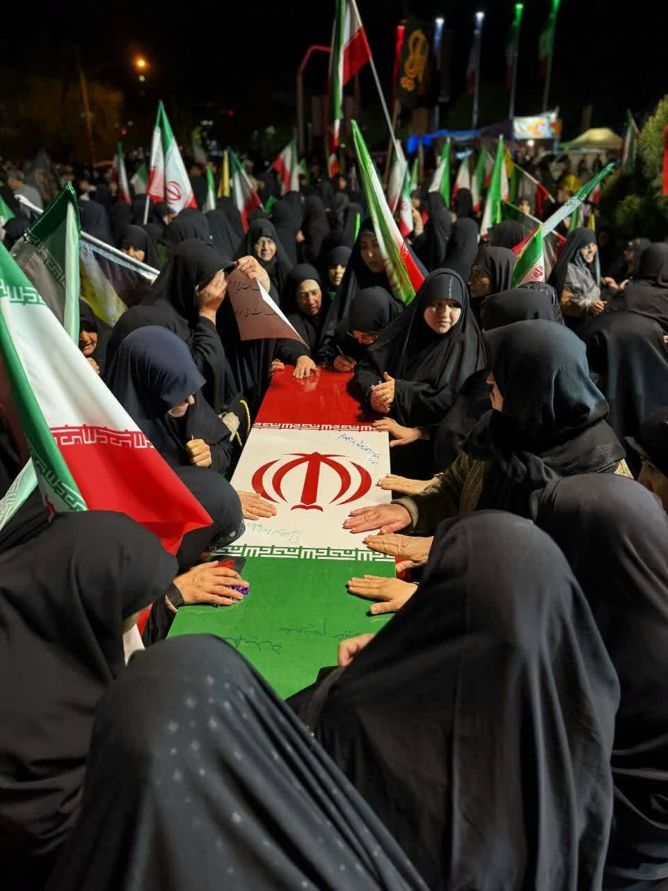 گوشه&zwnj;هایی از وطن دوستی مردم انقلابی شهرری در تجمعات شبانه + عکس