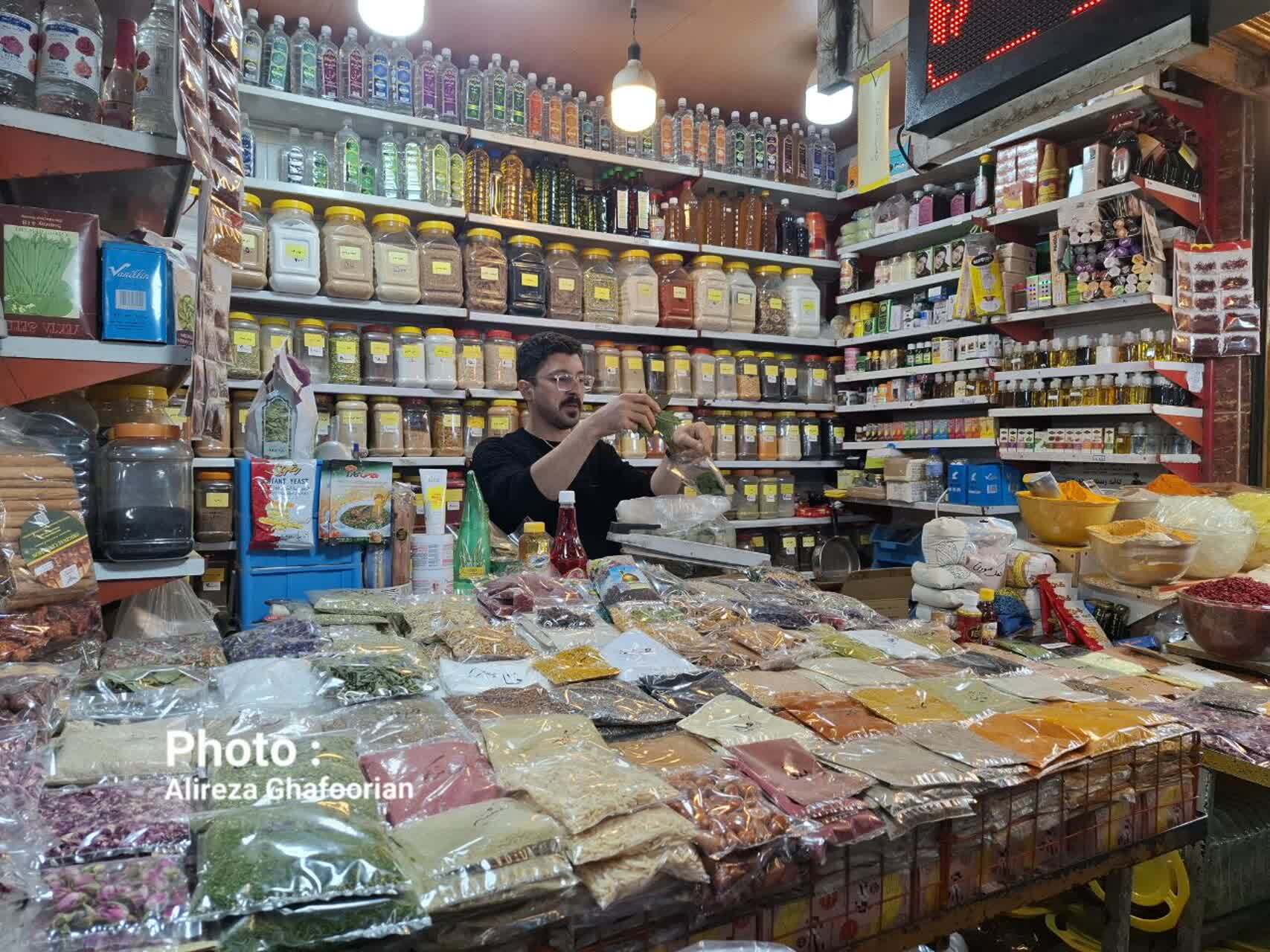 گزارش تصویری از حال و هوای نوروزی بازار تاریخی نعل بندان گرگان