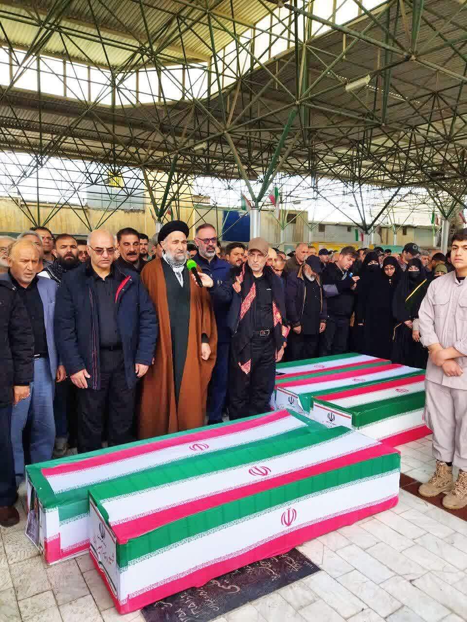 مراسم وداع باشکوه بروجردی&zwnj;ها با ۵ شهید والامقام جنگ رمضان