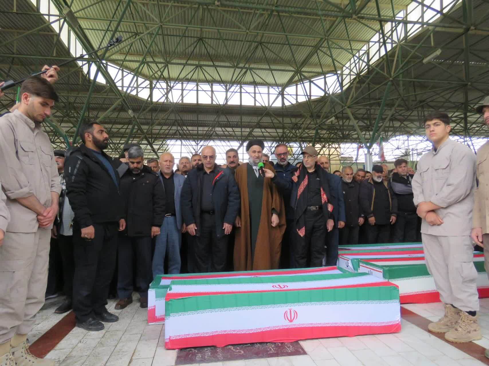 مراسم وداع باشکوه بروجردی&zwnj;ها با ۵ شهید والامقام جنگ رمضان