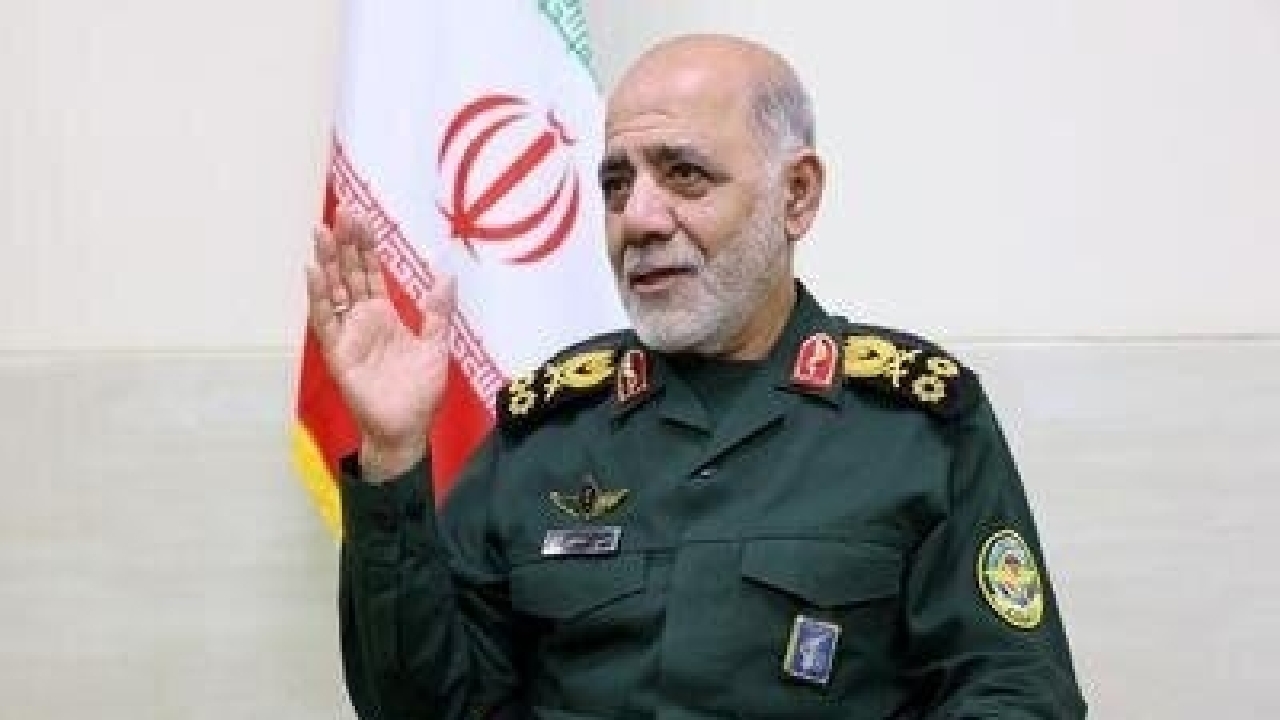 سرلشکر عبداللهی: پرچم پر افتخاری که در دستان «تنگسیری» بود، بر زمین نخواهد ماند