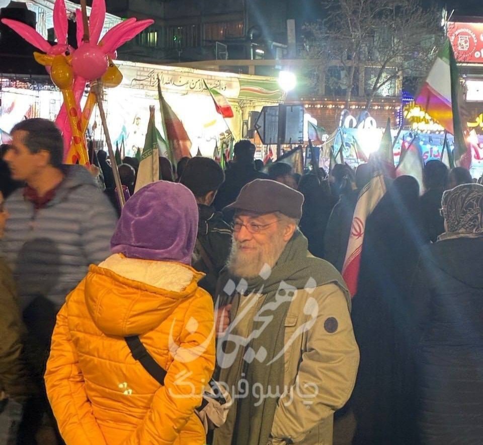حضور مسعود فراستی منتقد سینما در تجمع&zwnj;های مردمی شبانه