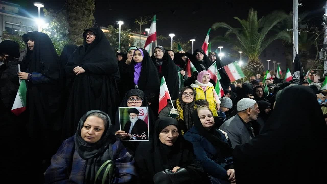 سی‌امین اجتماع متوالی مردم گیلان در خونخواهی رهبر شهید انقلاب + فیلم