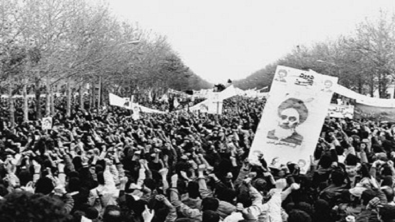 از بلبل خمینی تا رستم تهمتن، چرا دشمن از «نوحه» می‌ترسد؟