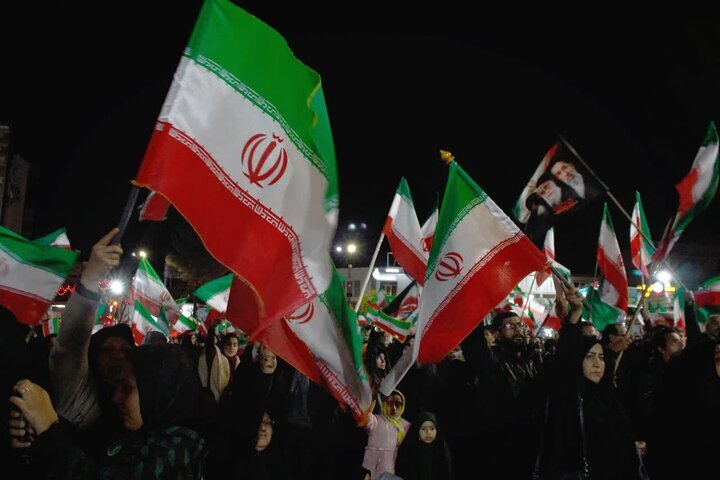 تجمع بزرگ مردمی در شیراز با حضور حجت‌الاسلام قاسمیان