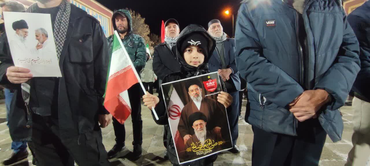 تا پای جان برای ایران جان باحضور پرشور مردم همیشه در صحنه شهر صالح آباد