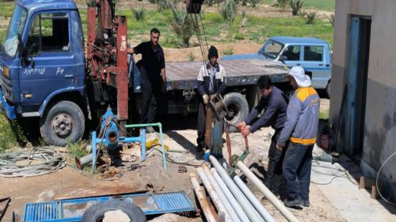 بازگشت جریان آب به مناطق آسیب دیده فراشبند