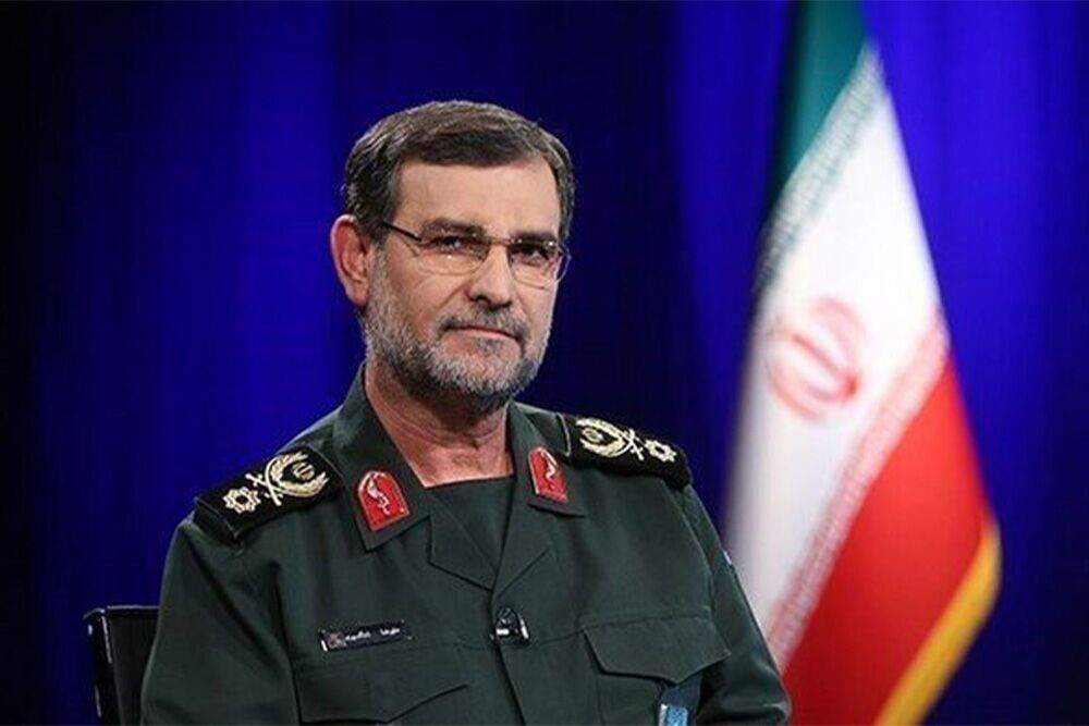 پیکر مطهر دریابان شهید علیرضا تنگسیری در آبادان به خاک سپرده می شود
