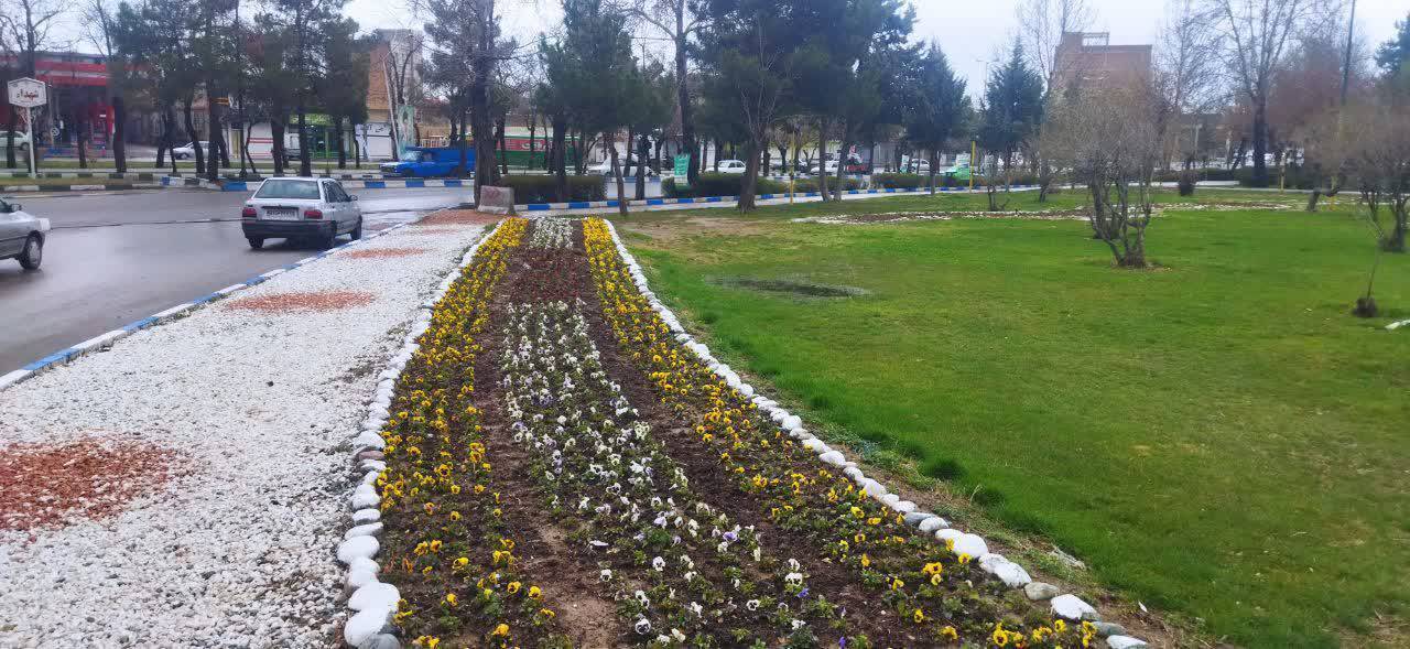 جلوه بهار در خیابانها و میادین ارومیه+ تصاویر