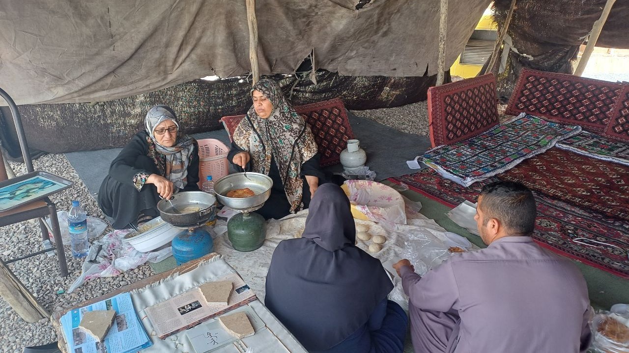 میزبانی از گردشگران نوروزی شهرستان زابل با خوراک محلی
