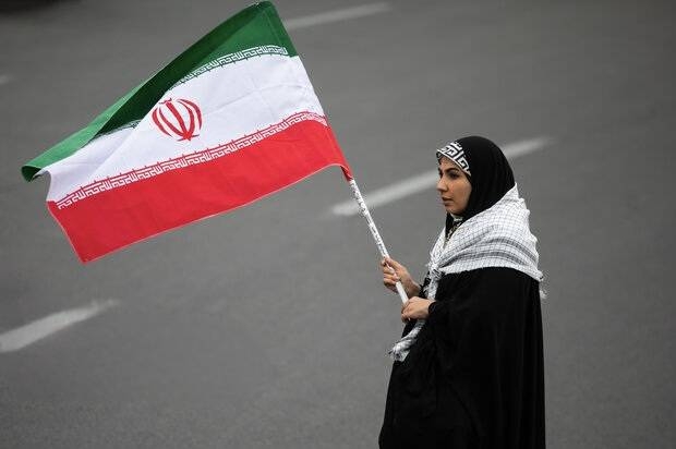 وقتی ۴۷ سال همه چیز به نفع دشمن بود، اما خدا با ایران بود