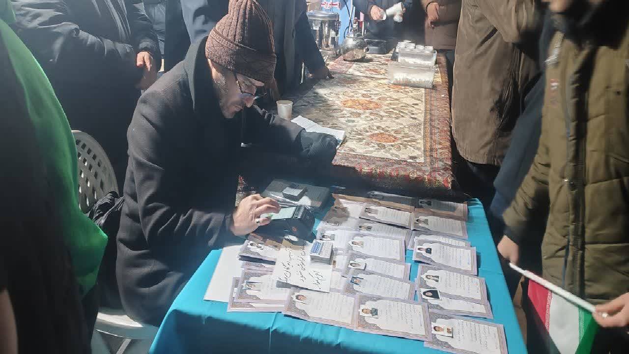 تداوم خدمات حمایتی کمیته امداد آذربایجان غربی در بحران جنگ/جذب بیش از ۸۰۰ حامی در استان