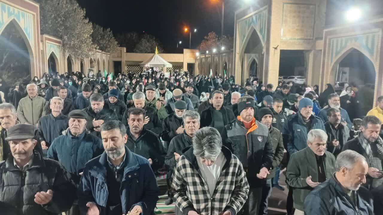 برگزاری اقامه نماز استغاثه و دعای امام زمان (عج) در تجمعات شبانه صالح آباد