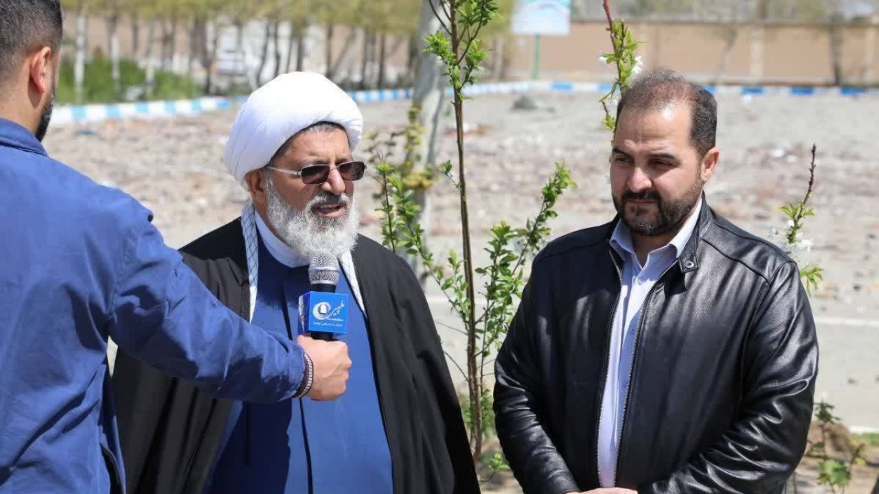 دشمن بداند ایرانی محکم‌تر از قبل ایستاده است