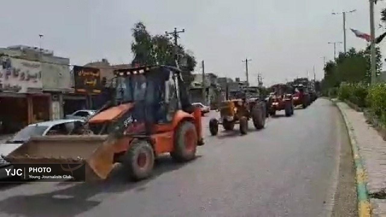 رژه تراکتورسواران پلدختر در حمایت از نیرو‌های مسلح + فیلم